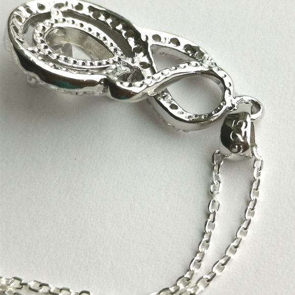NEW, modern teardrop cz sterling silver pendant necklace - Picture 3 of 7